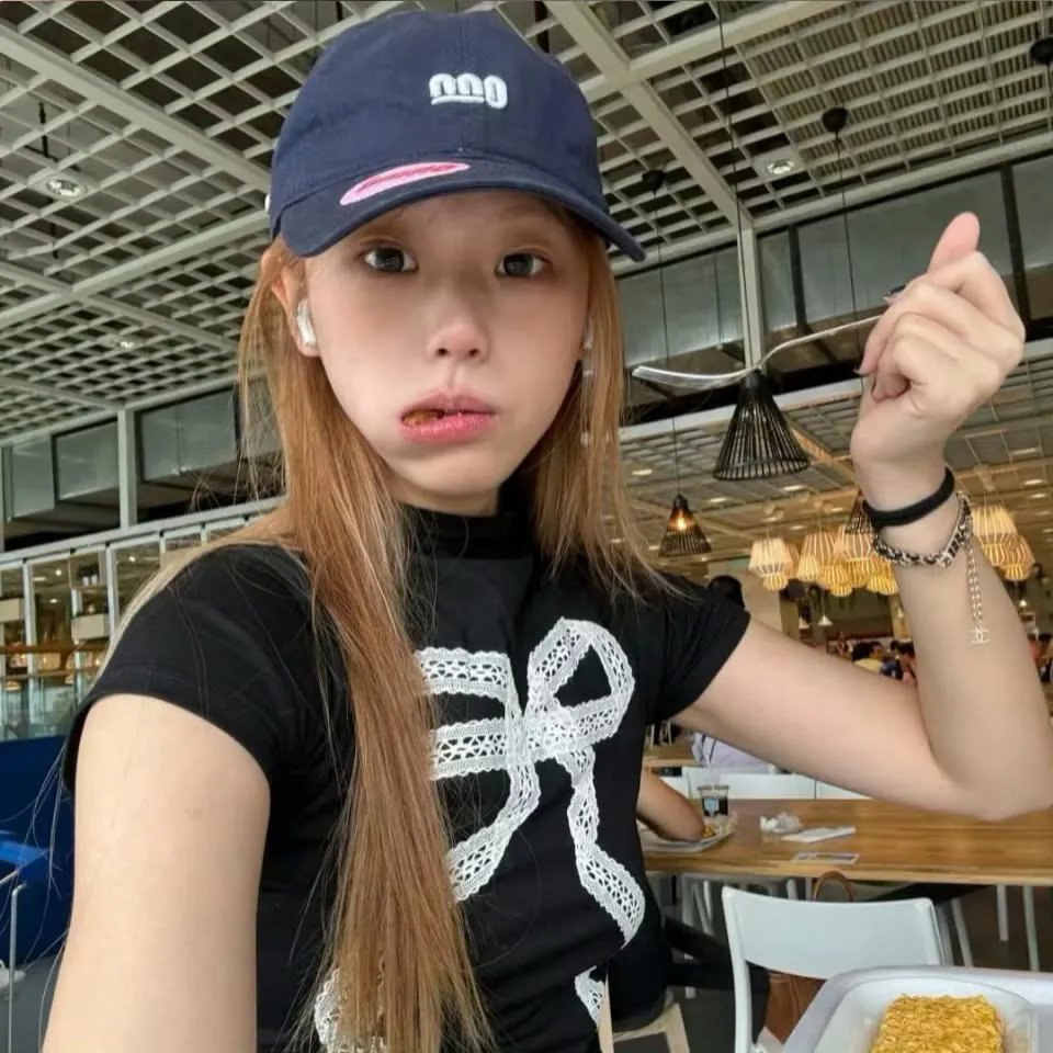 我本长生女帝！岂容尔等小觑